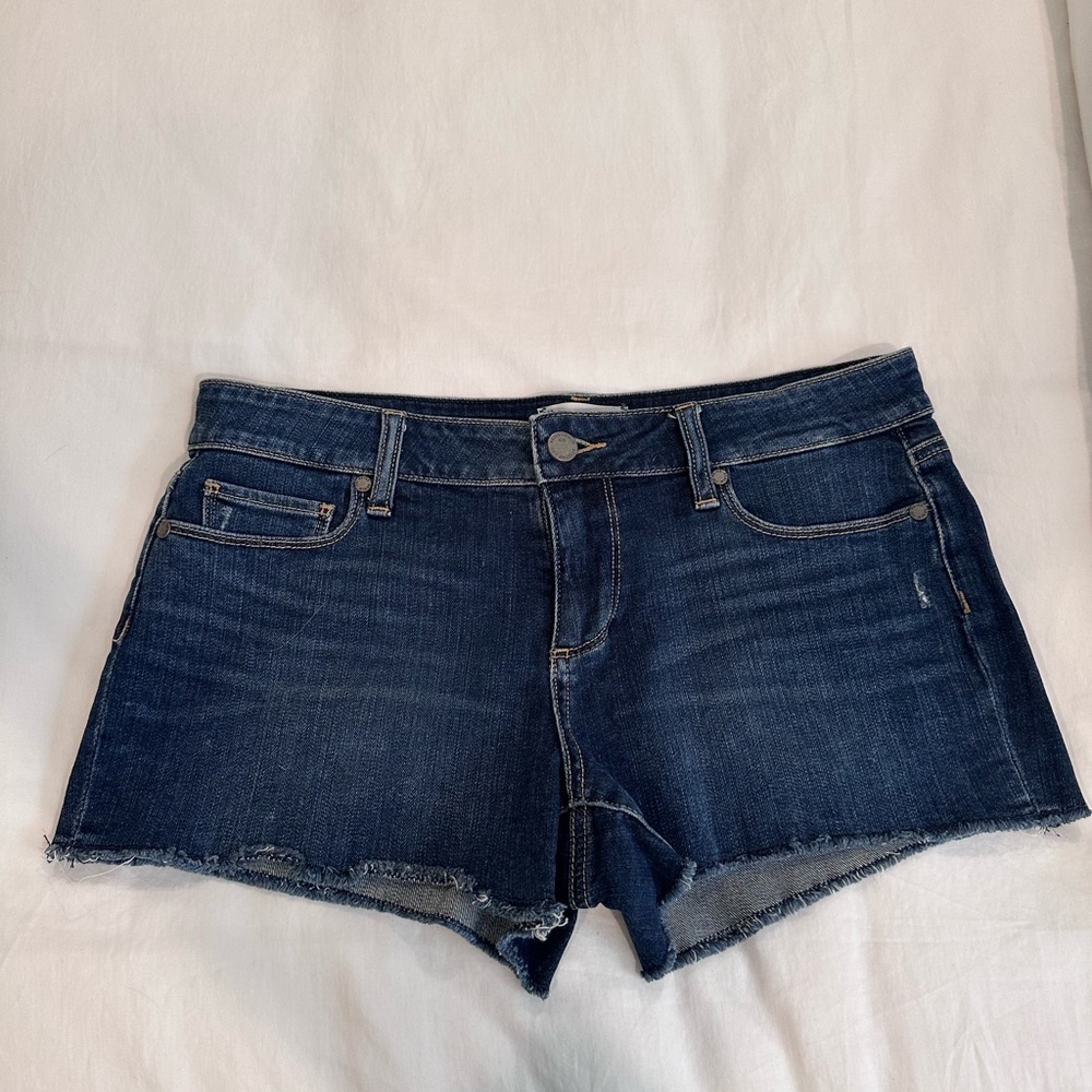 Like new women’s Paige denim shorts.